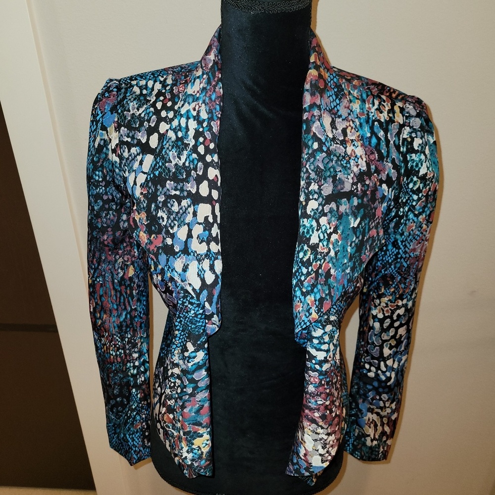 Jacket - Picture 2 of 8